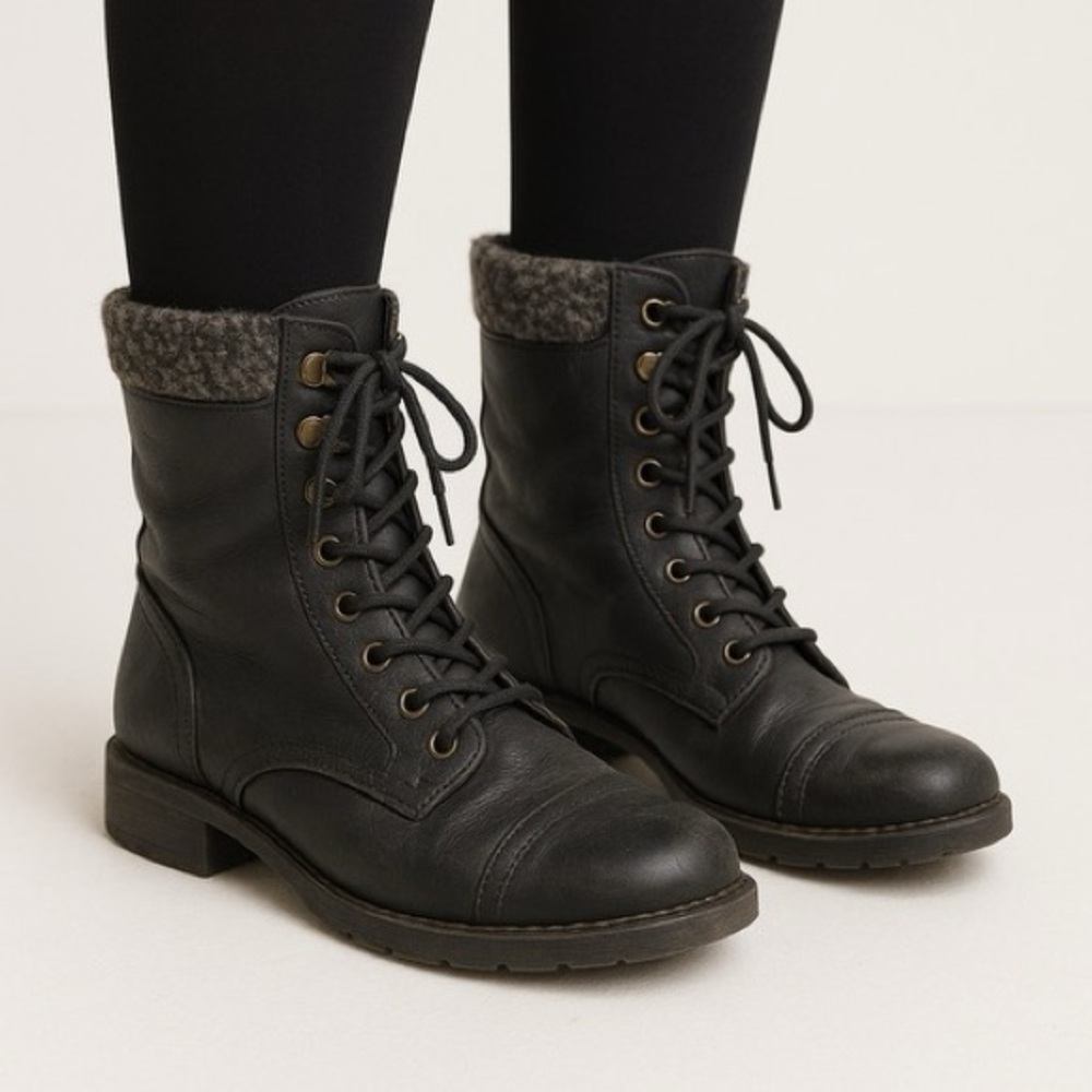 Report Black Lace-Up Combat Boots with Gray Knit Cuff – Size 7.5
